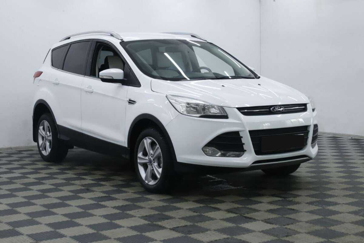 Ford Kuga б/у, 2016, Автоматическая. Фото: #2