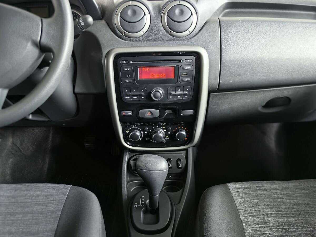 Renault Duster б/у, 2014, Автоматическая. Фото: #9