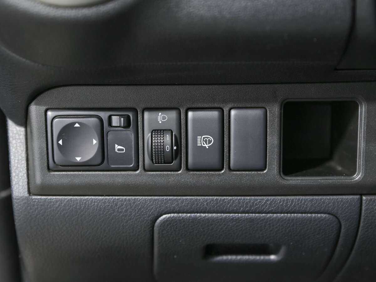 Nissan Note б/у, 2013, Автоматическая. Фото: #12