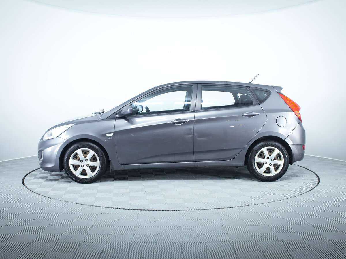 Hyundai Solaris б/у, 2013, Автоматическая. Фото: #7