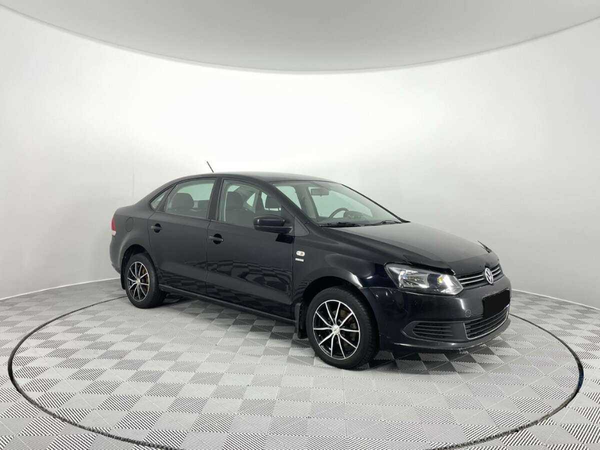 Volkswagen Polo б/у, 2013, Механическая. Фото: #2