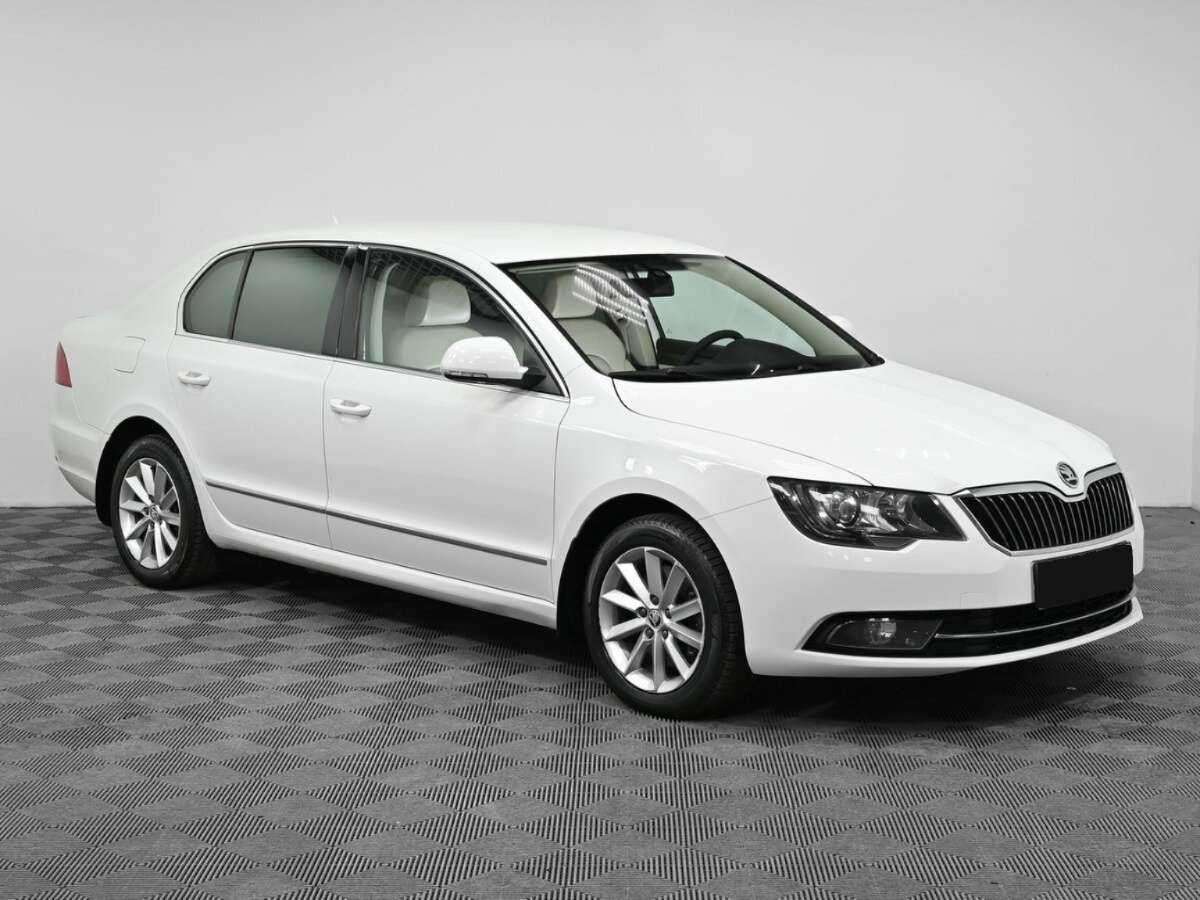 Skoda Superb б/у, 2013, Роботизированная. Фото: #2