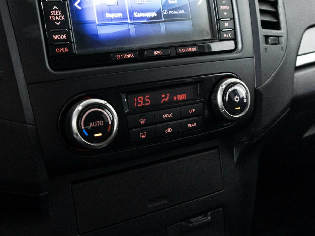 Mitsubishi Pajero б/у, 2012, Автоматическая. Фото: #15