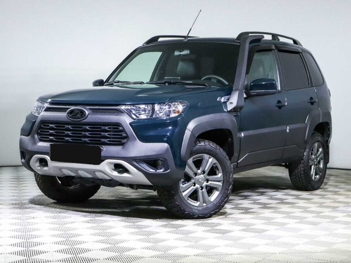 Lada (ВАЗ) Niva б/у, 2023, Механическая. Посмотреть фото
