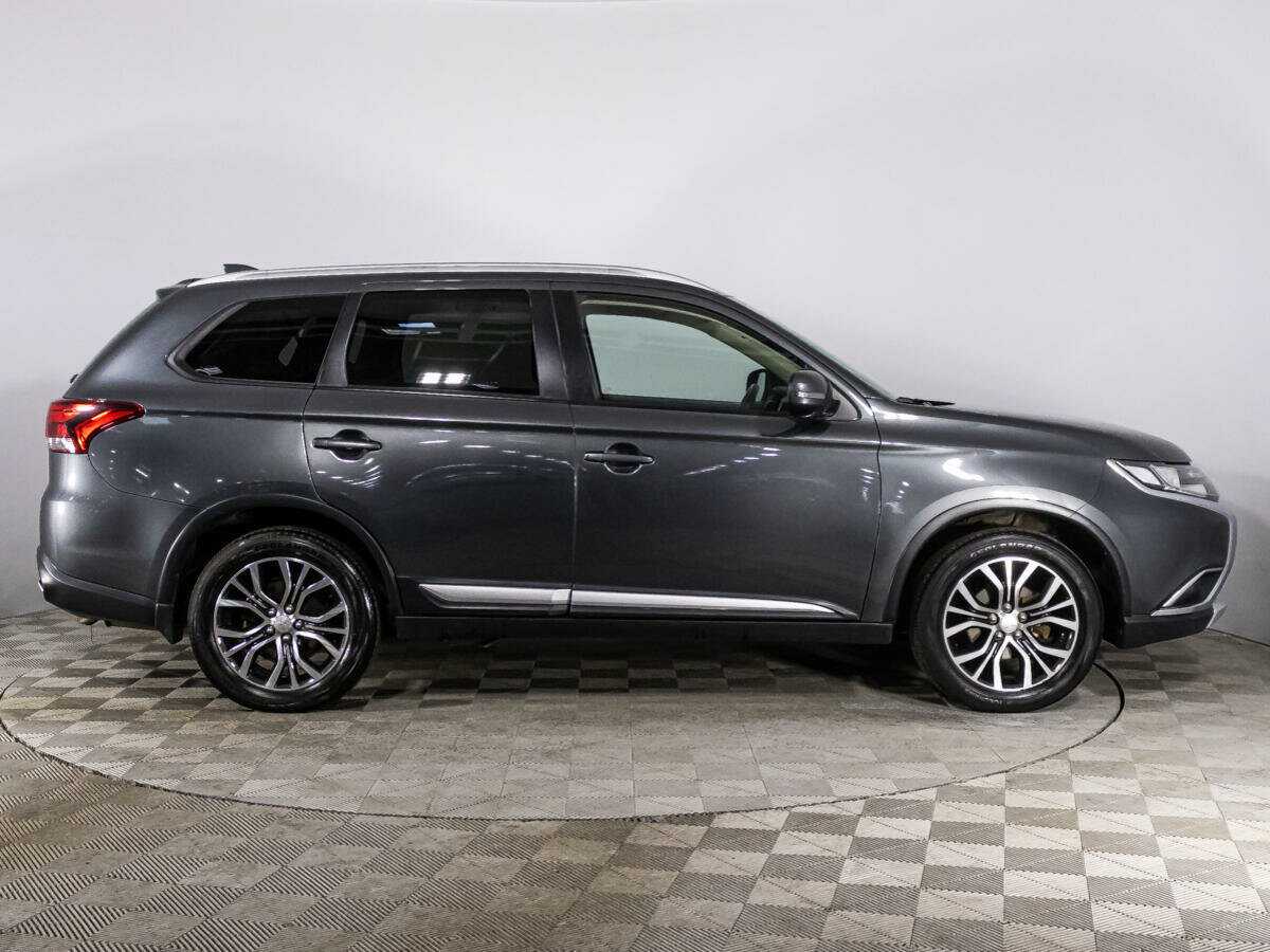 Mitsubishi Outlander б/у, 2018, Вариатор. Фото: #3