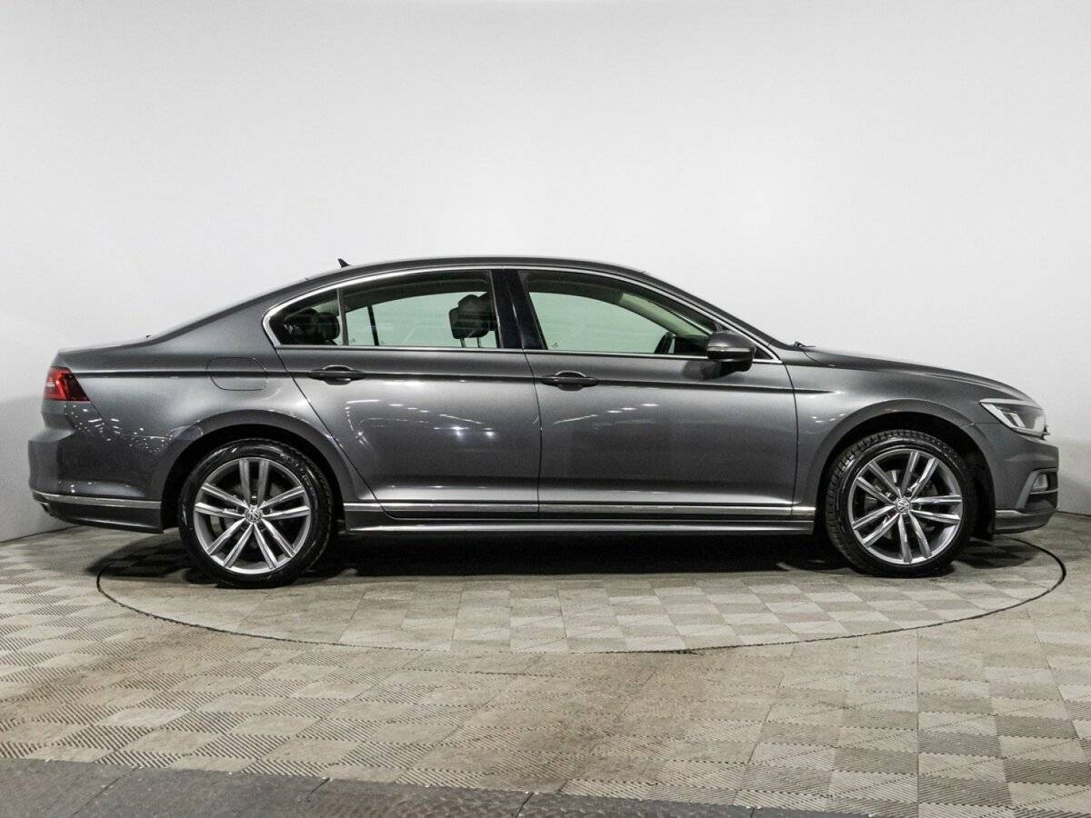 Volkswagen Passat б/у, 2017, Роботизированная. Фото: #3