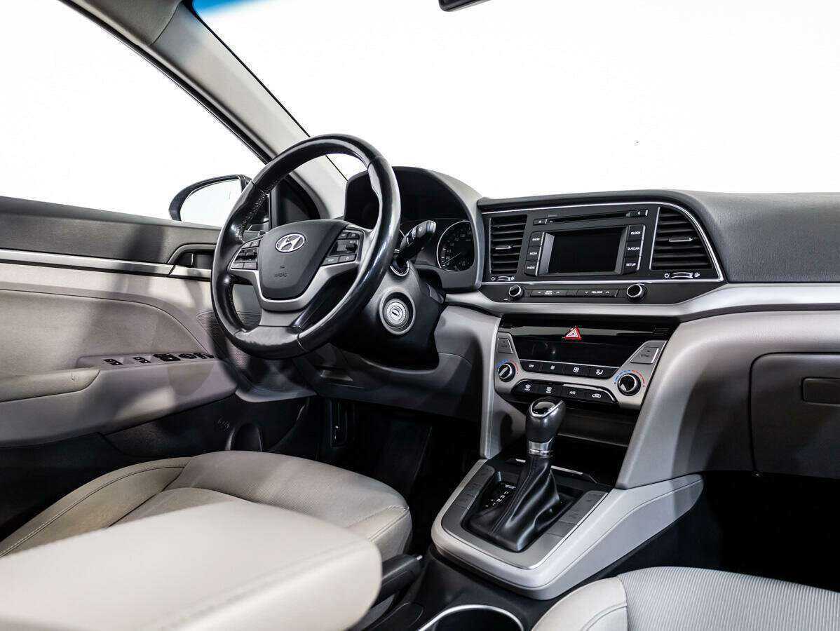 Hyundai Elantra б/у, 2018, Автоматическая. Фото: #7