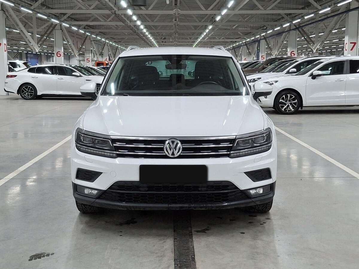 Volkswagen Tiguan б/у, 2020, Роботизированная. Фото: #1