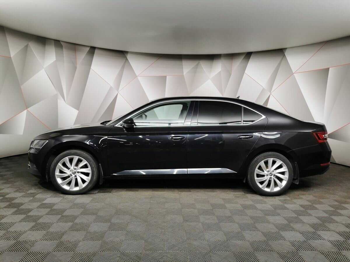Skoda Superb б/у, 2017, Роботизированная. Фото: #4