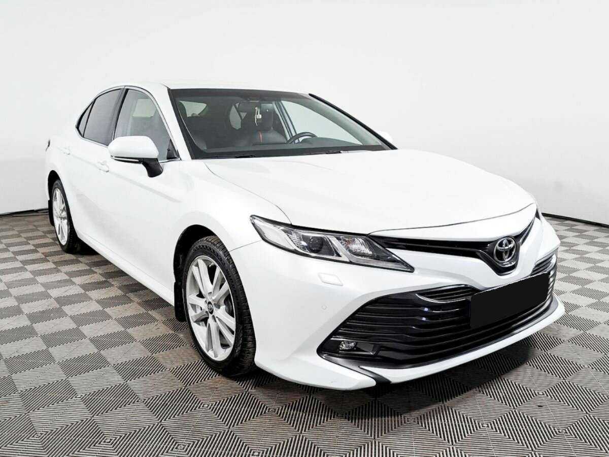 Toyota Camry б/у, 2019, Автоматическая. Фото: #2