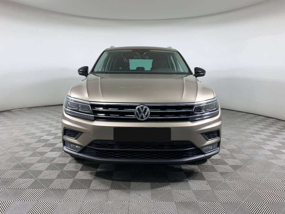 Volkswagen Tiguan б/у, 2020, Роботизированная. Фото: #1