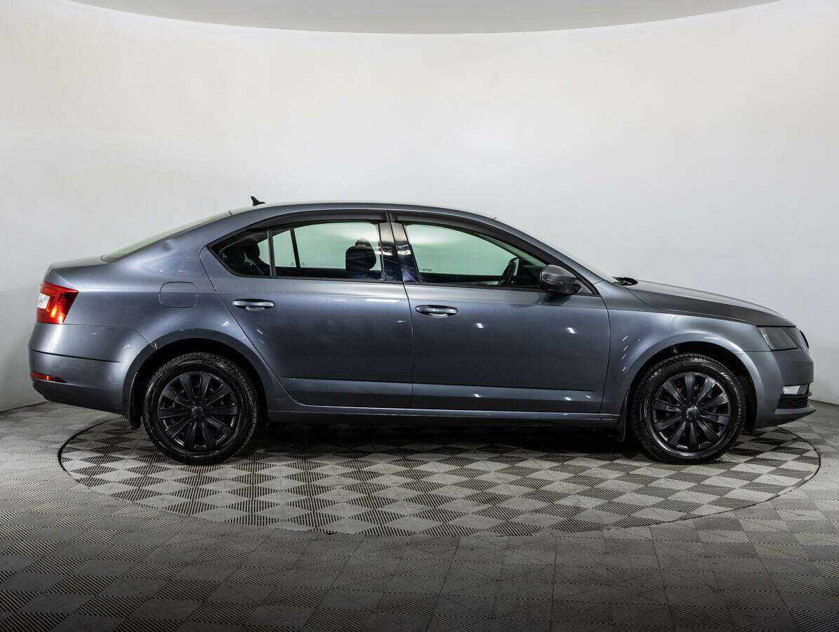 Skoda Octavia б/у, 2019, Механическая. Фото: #3