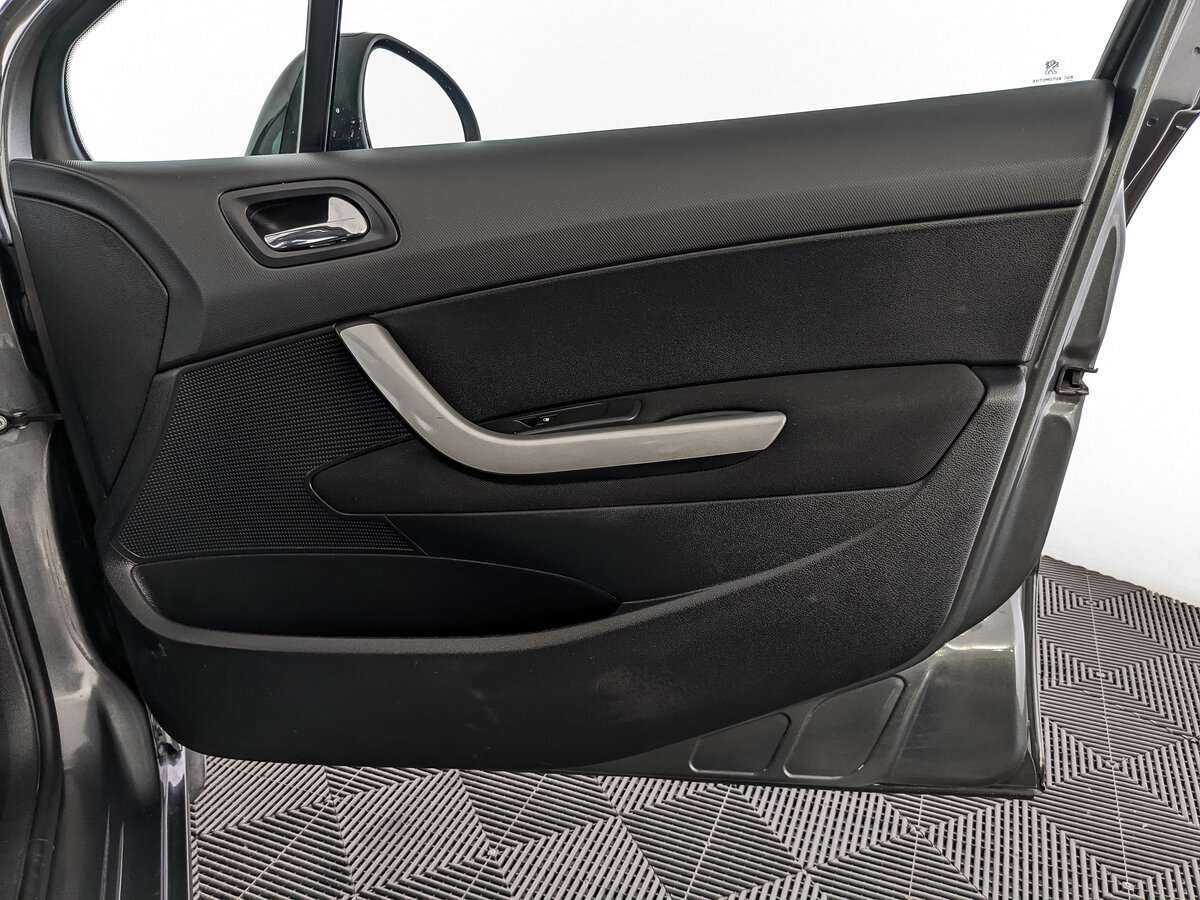Peugeot 408 б/у, 2013, Автоматическая. Фото: #24