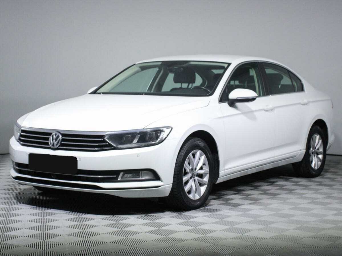 Volkswagen Passat б/у, 2018, Роботизированная. Фото: #0