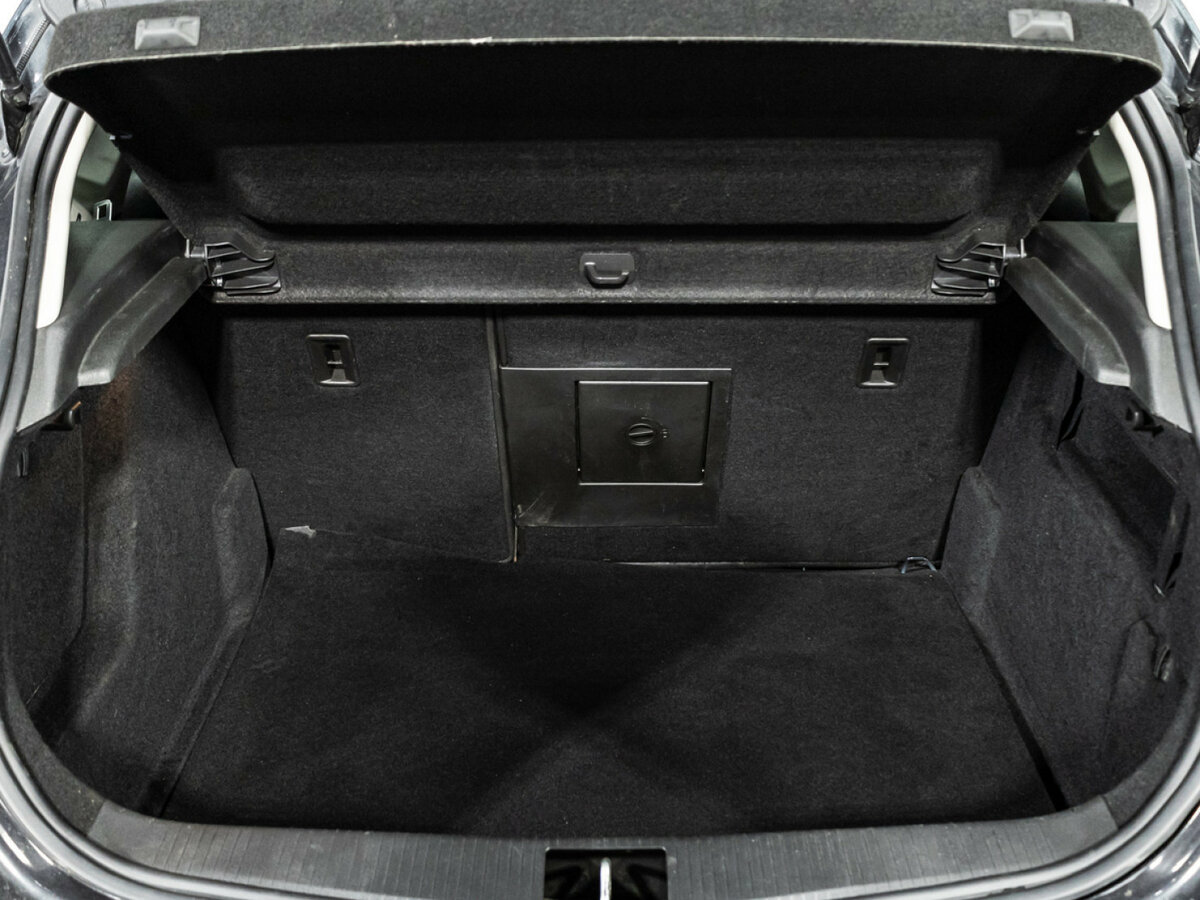 Opel Astra б/у, 2013, Автоматическая. Фото: #1