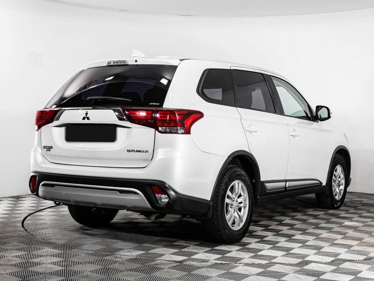 Mitsubishi Outlander б/у, 2018, Вариатор. Фото: #4