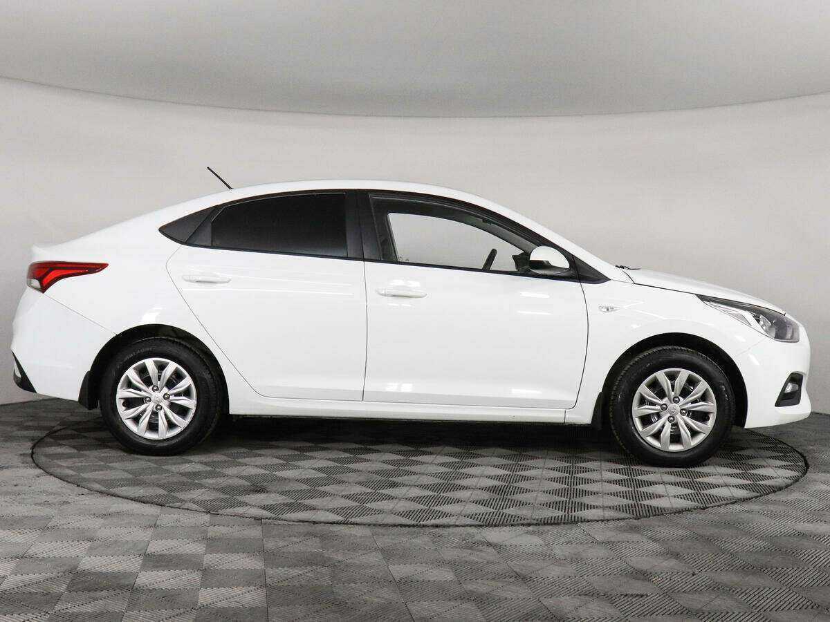 Hyundai Solaris б/у, 2018, Механическая. Фото: #3