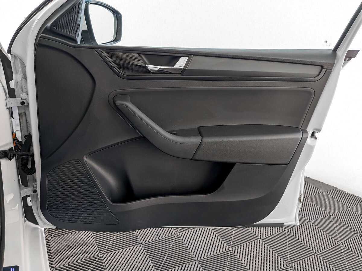Skoda Rapid б/у, 2017, Механическая. Фото: #19