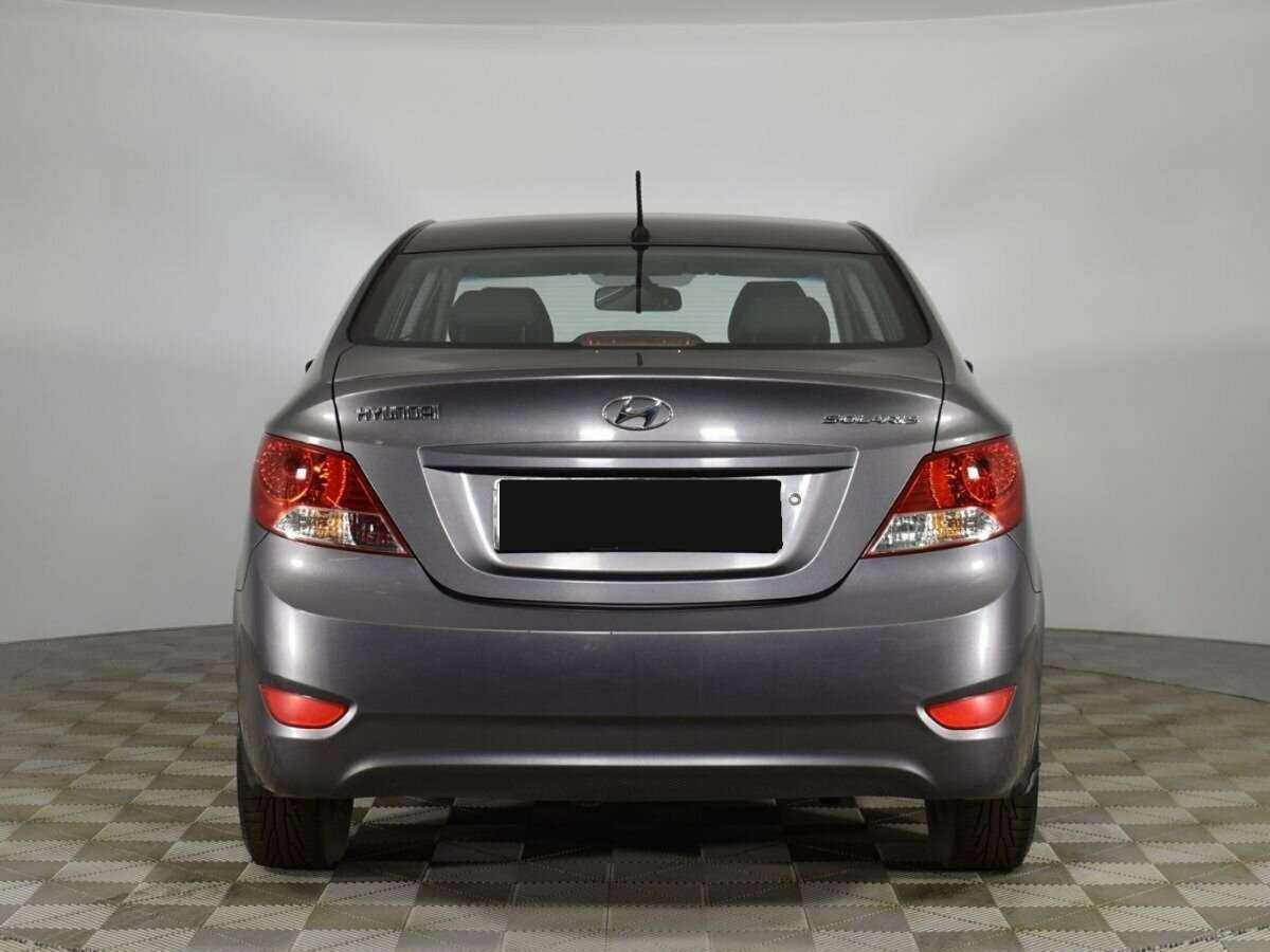 Hyundai Solaris б/у, 2013, Механическая. Фото: #3