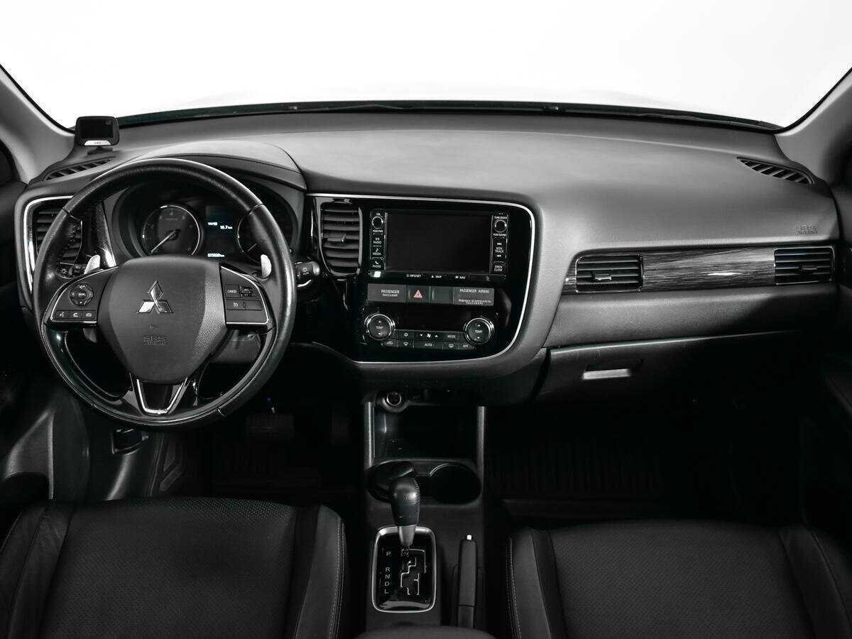 Mitsubishi Outlander б/у, 2016, Вариатор. Фото: #10