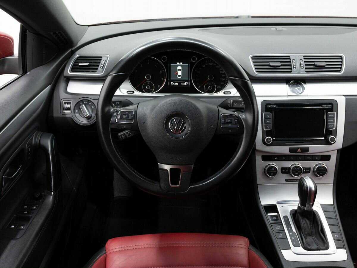 Volkswagen Passat CC б/у, 2014, Роботизированная. Фото: #14