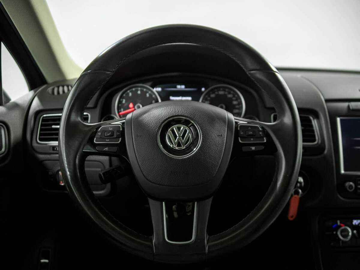 Volkswagen Touareg б/у, 2013, Автоматическая. Фото: #8