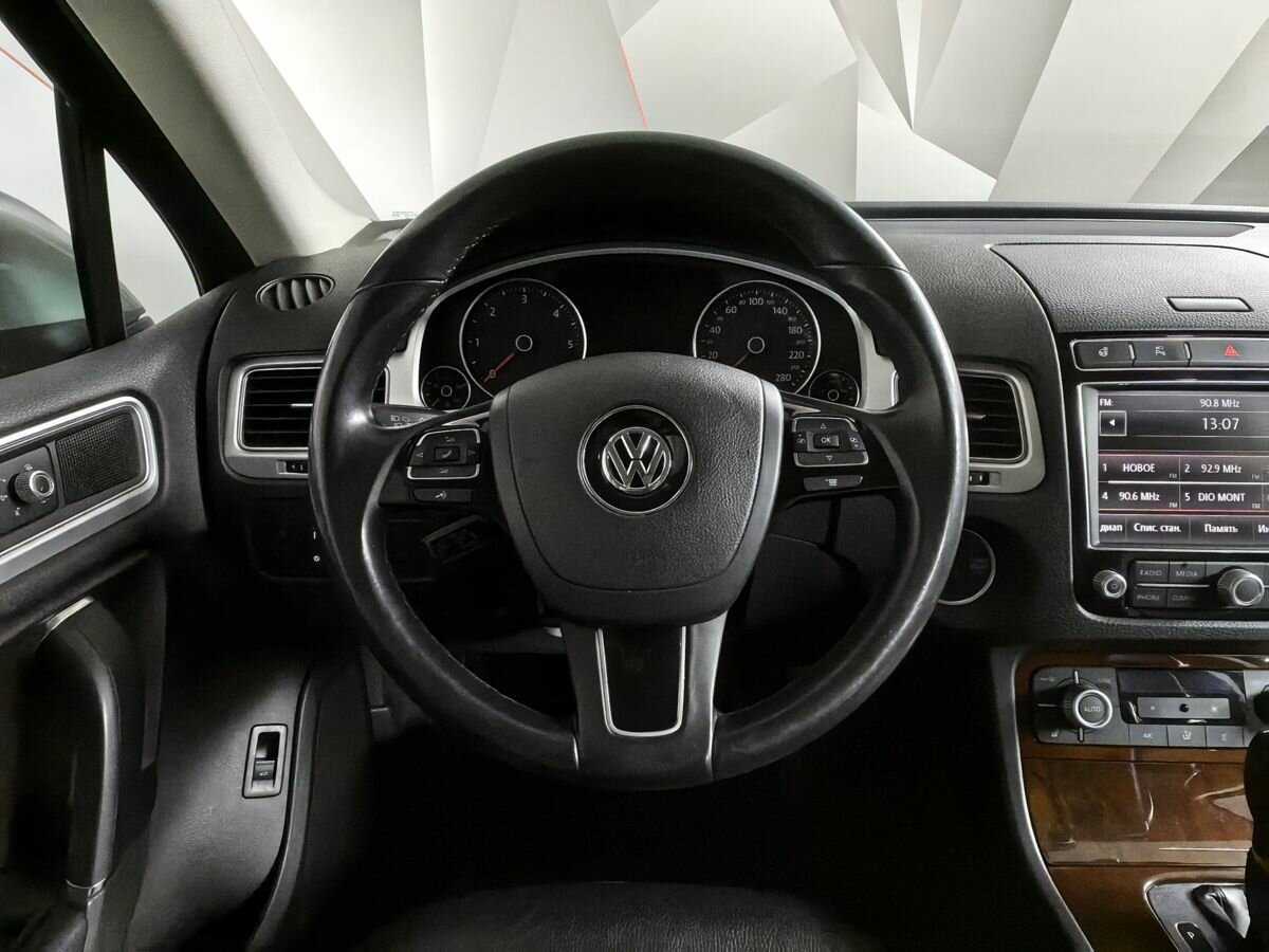 Volkswagen Touareg б/у, 2017, Автоматическая. Фото: #14