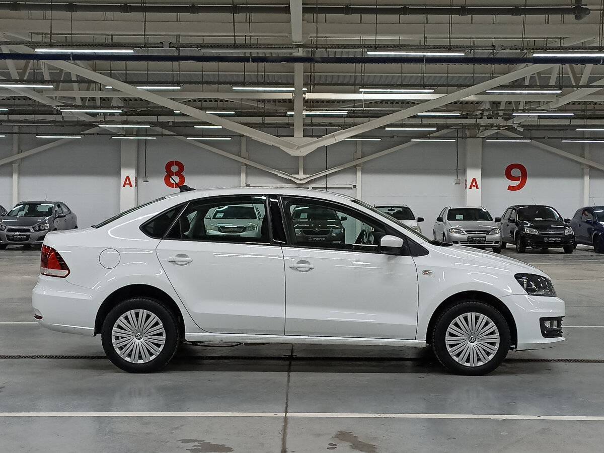 Volkswagen Polo б/у, 2018, Механическая. Фото: #3