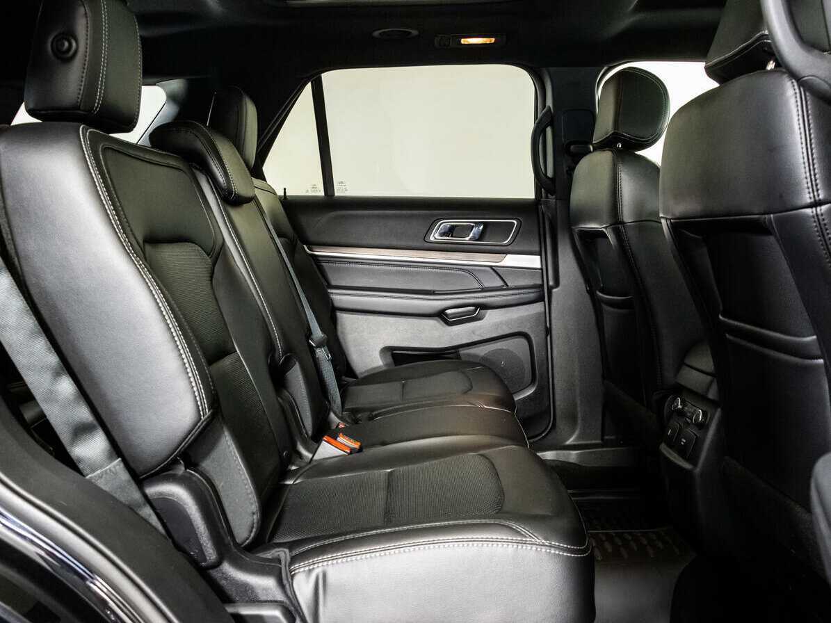 Ford Explorer б/у, 2016, Автоматическая. Фото: #13