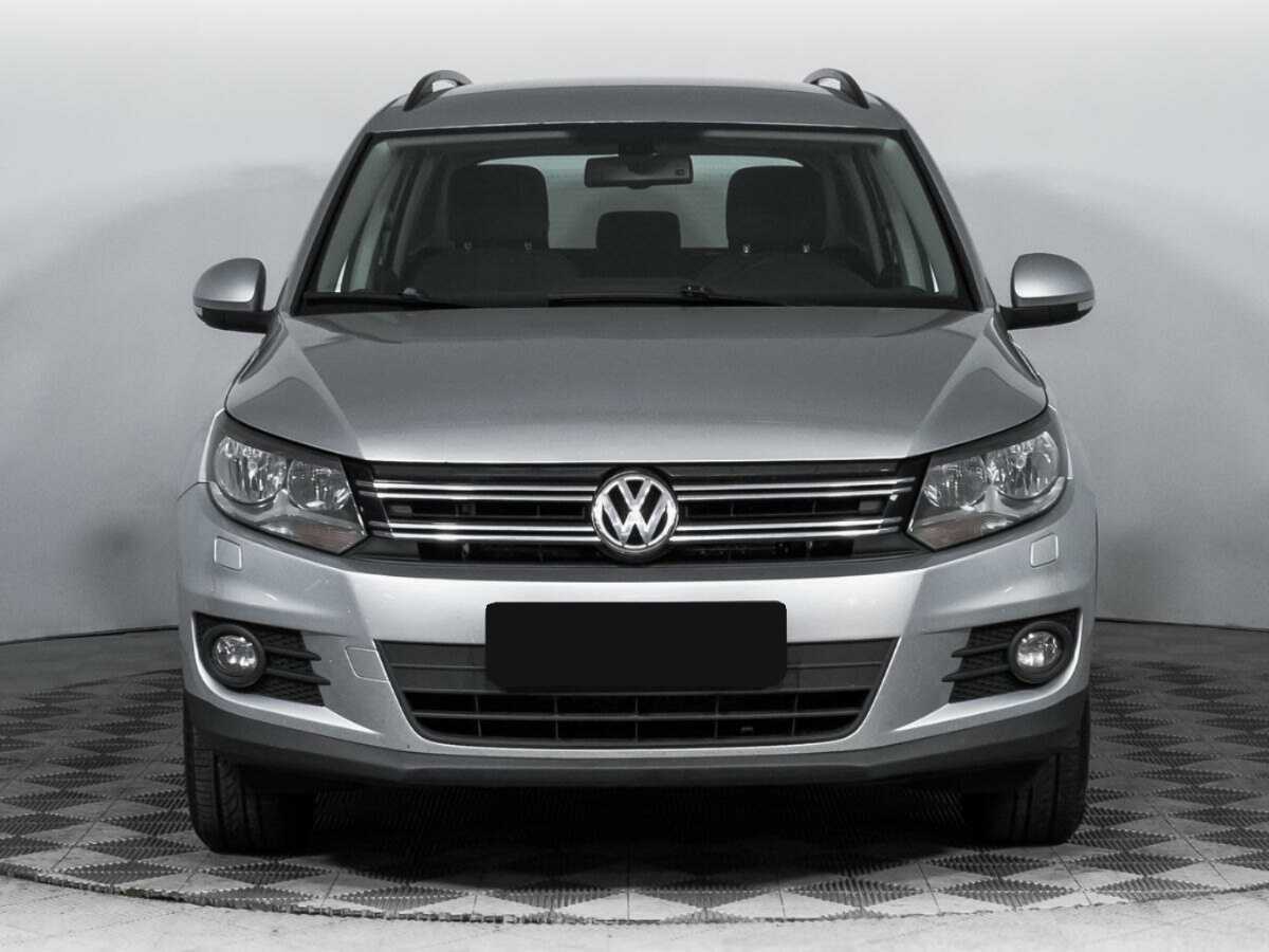 Volkswagen Tiguan б/у, 2014, Роботизированная. Фото: #1