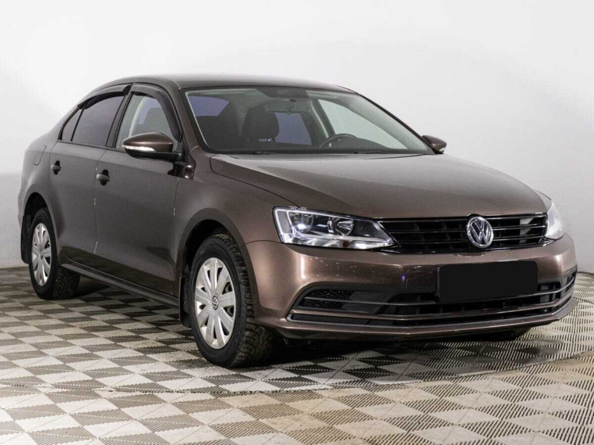Volkswagen Jetta б/у, 2015, Механическая. Фото: #2
