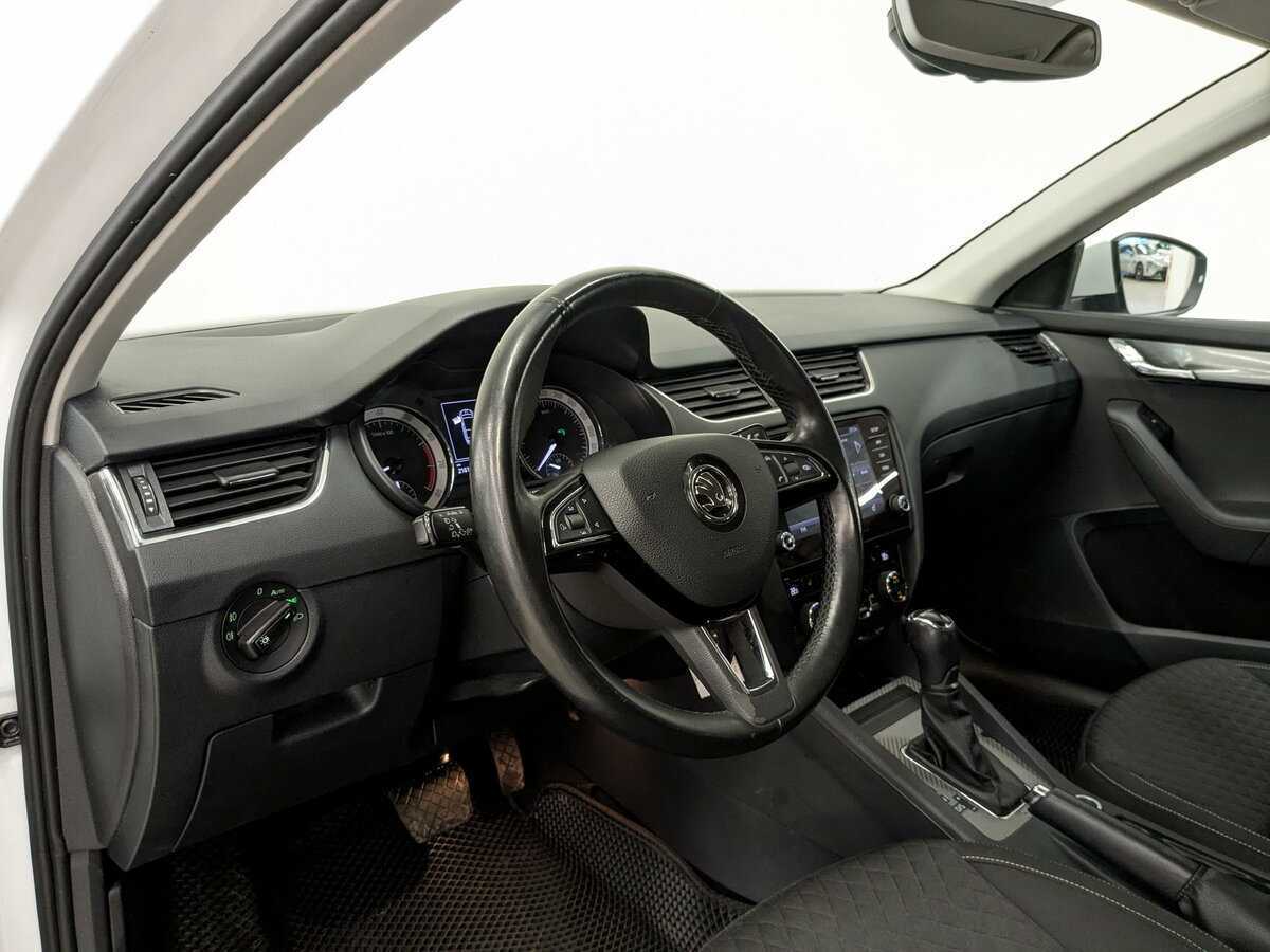 Skoda Octavia б/у, 2017, Автоматическая. Фото: #15