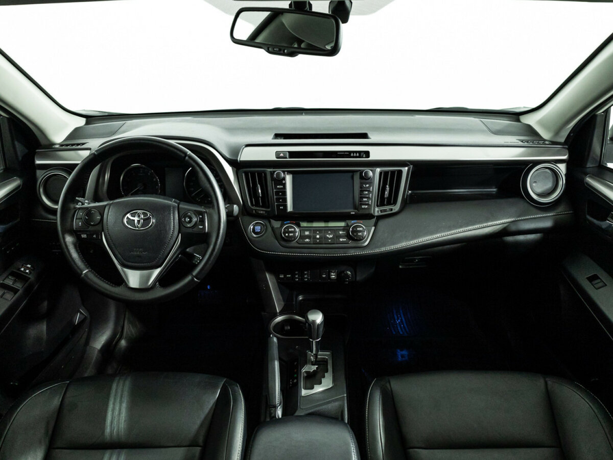 Toyota RAV4 б/у, 2017, Автоматическая. Фото: #10