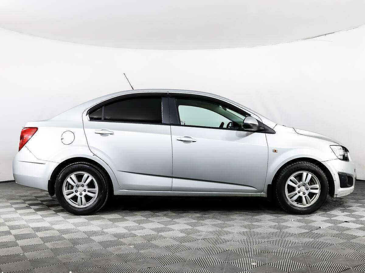 Chevrolet Aveo б/у, 2013, Автоматическая. Фото: #3