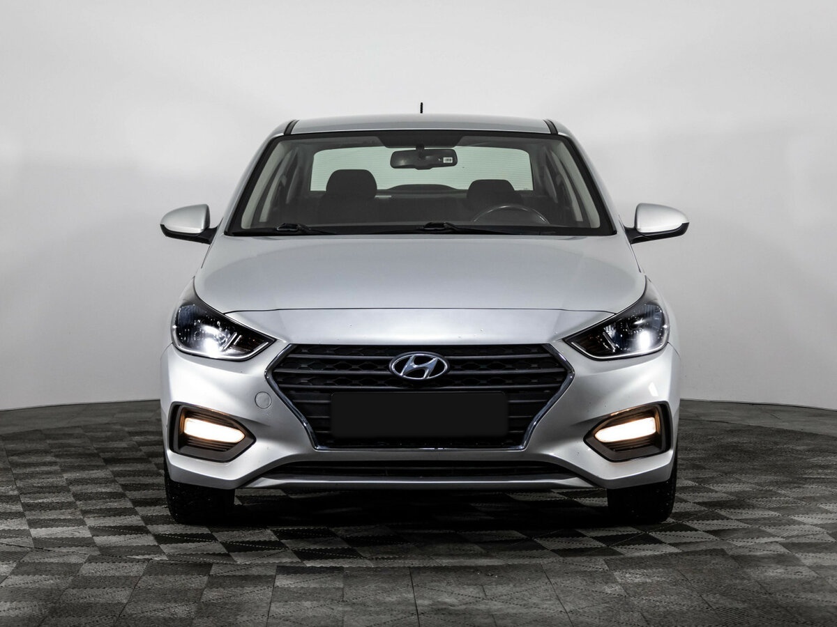 Hyundai Solaris б/у, 2018, Автоматическая. Фото: #1
