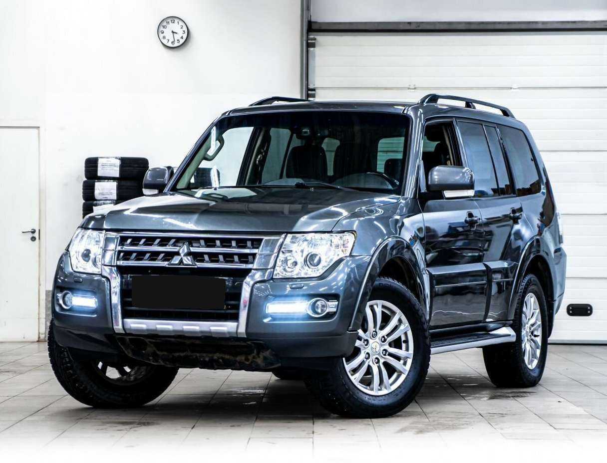 Mitsubishi Pajero б/у, 2014, Автоматическая. Фото: #0