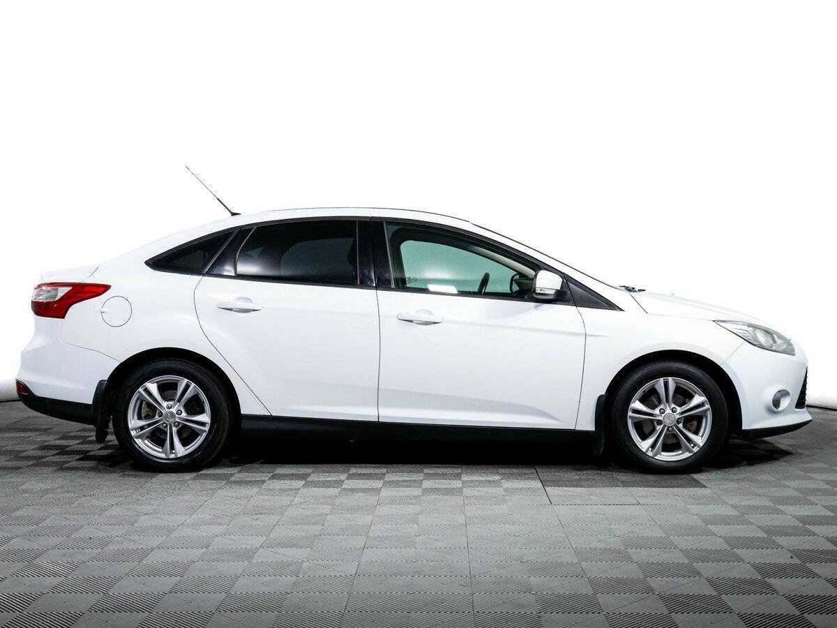 Ford Focus б/у, 2012, Механическая. Фото: #3