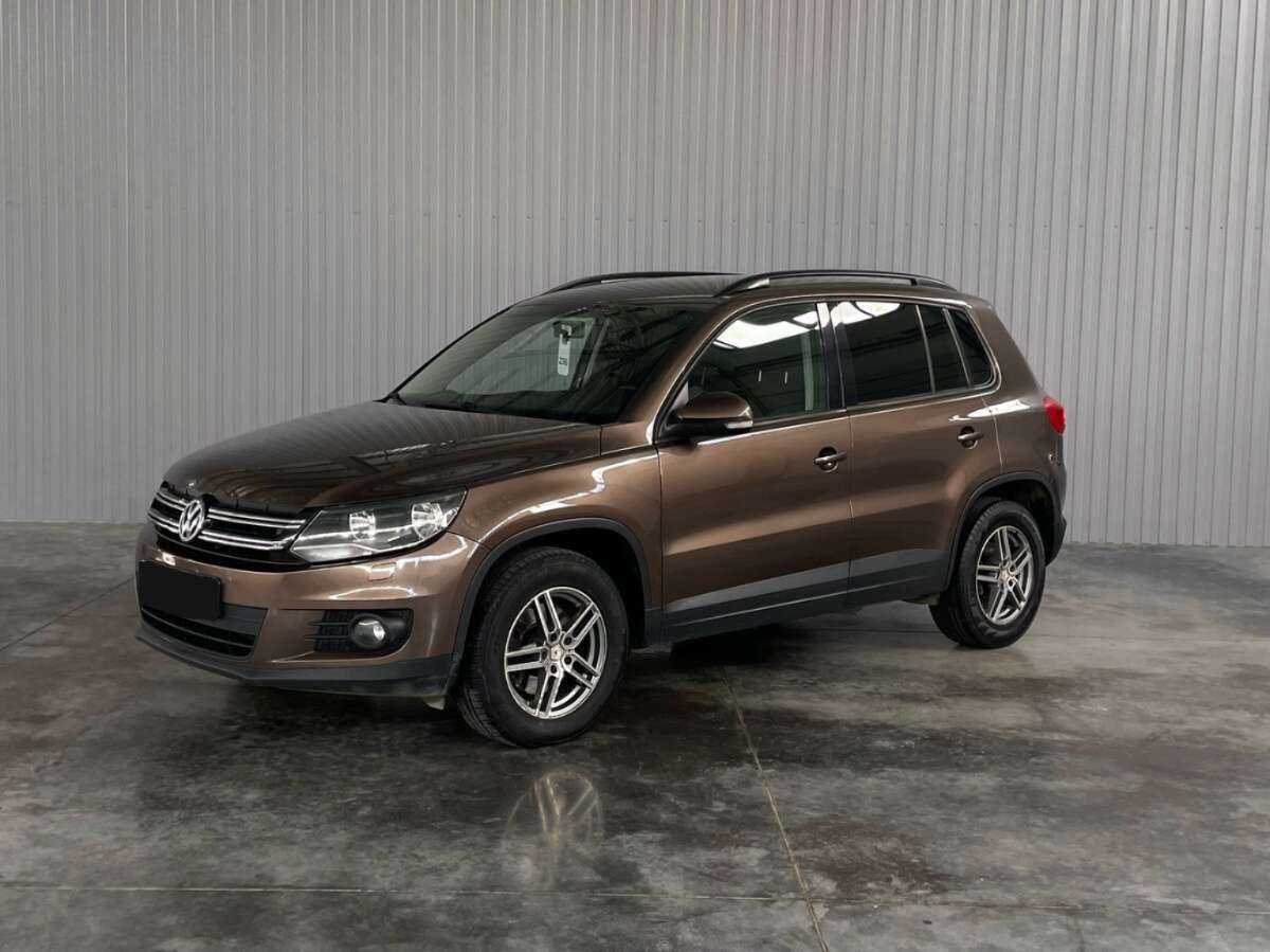 Volkswagen Tiguan б/у, 2014, Роботизированная. Фото: #0