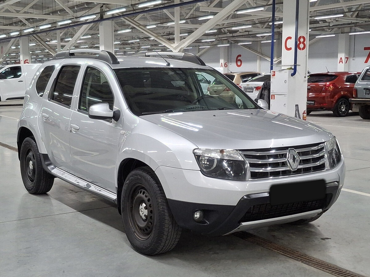 Renault Duster б/у, 2012, Механическая. Фото: #2