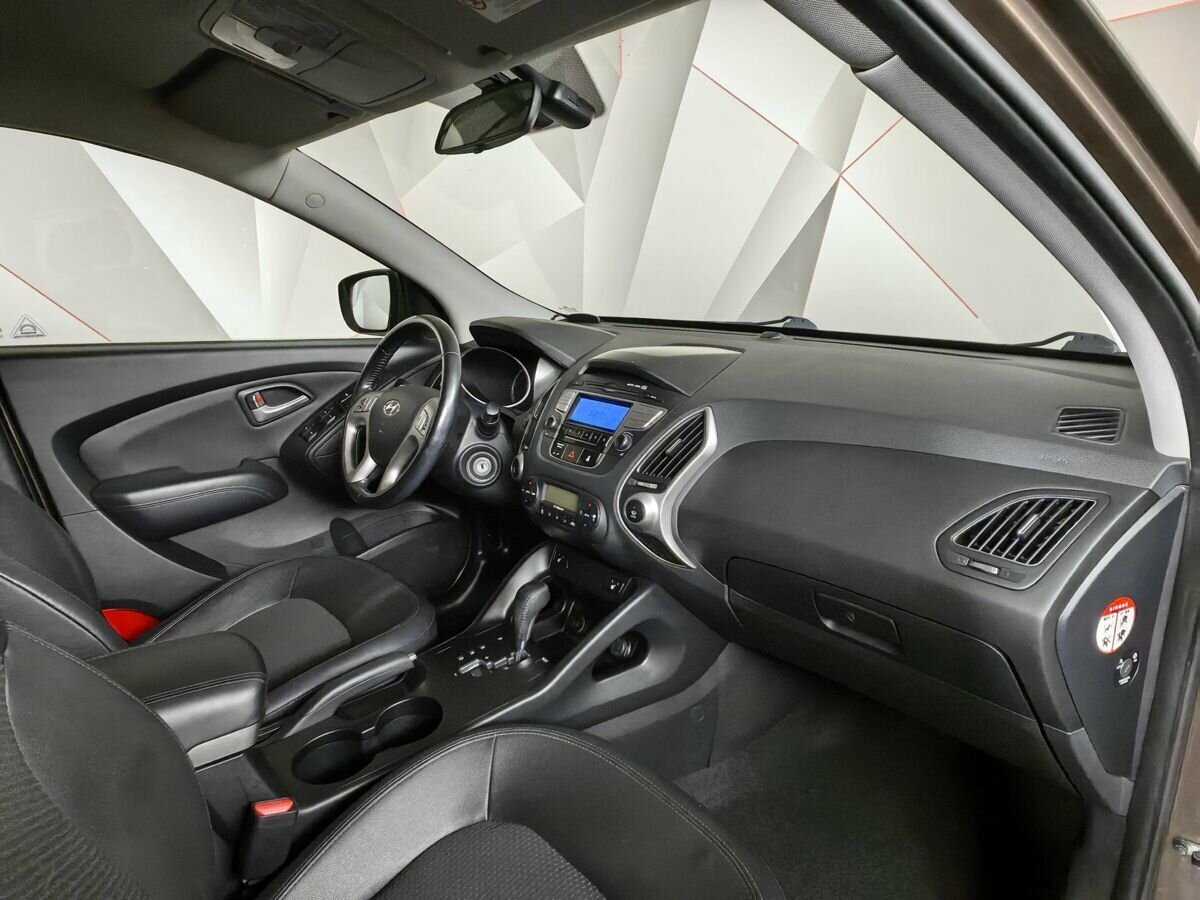 Hyundai ix35 б/у, 2013, Автоматическая. Фото: #6