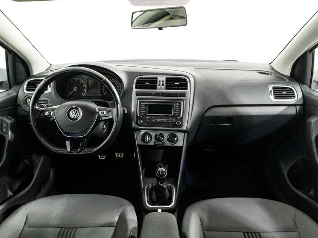 Volkswagen Polo б/у, 2016, Механическая. Фото: #12