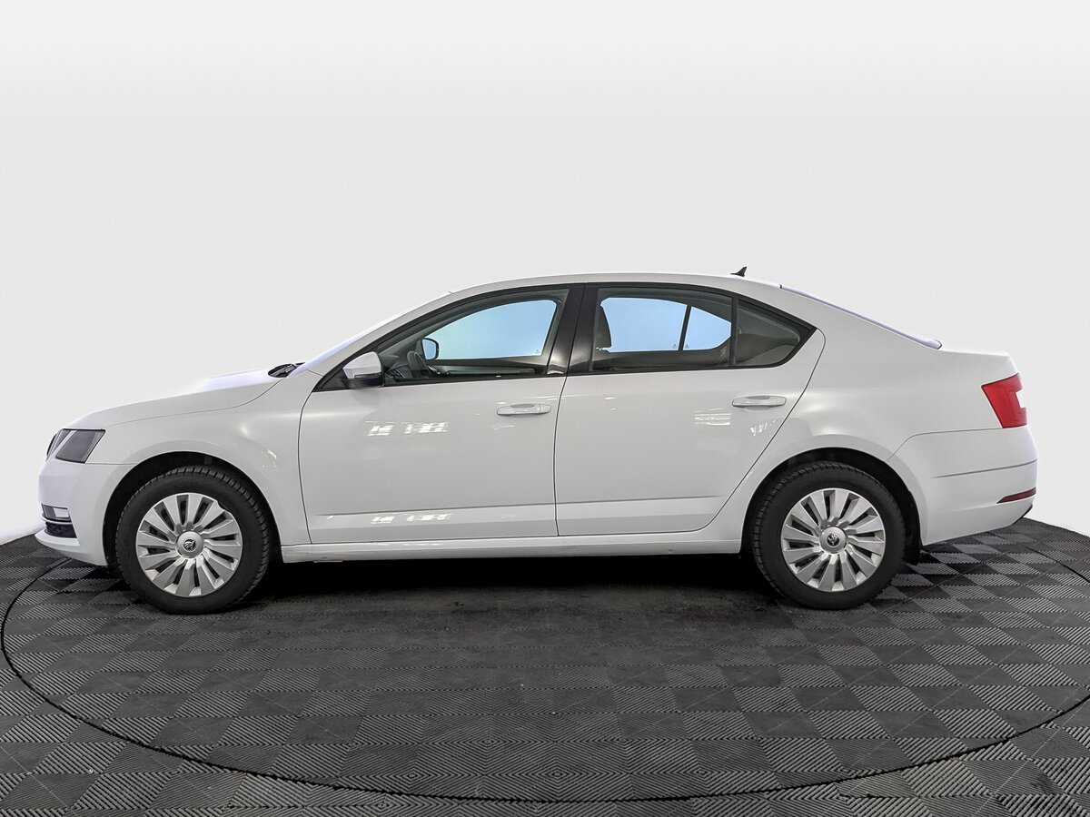 Skoda Octavia б/у, 2019, Механическая. Фото: #7
