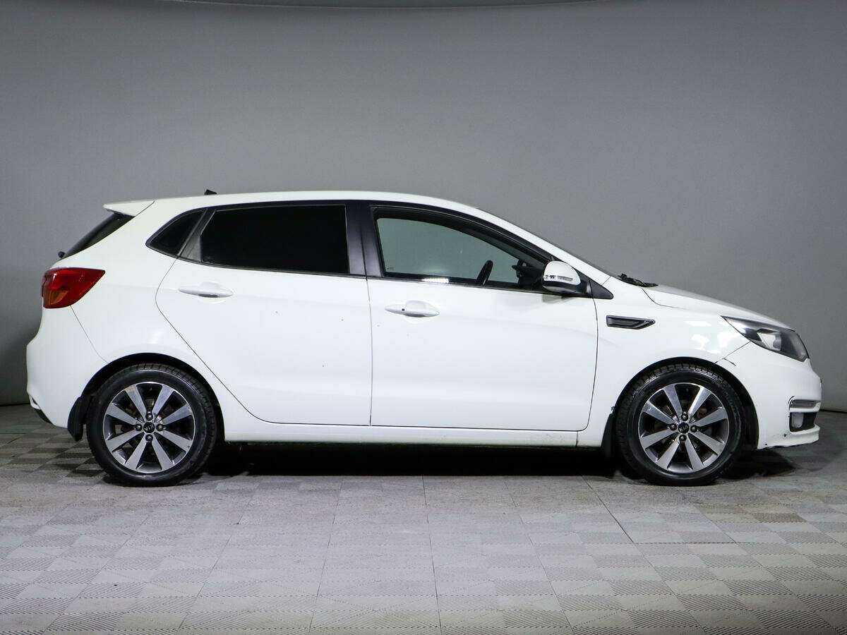 Kia Rio б/у, 2016, Автоматическая. Фото: #2