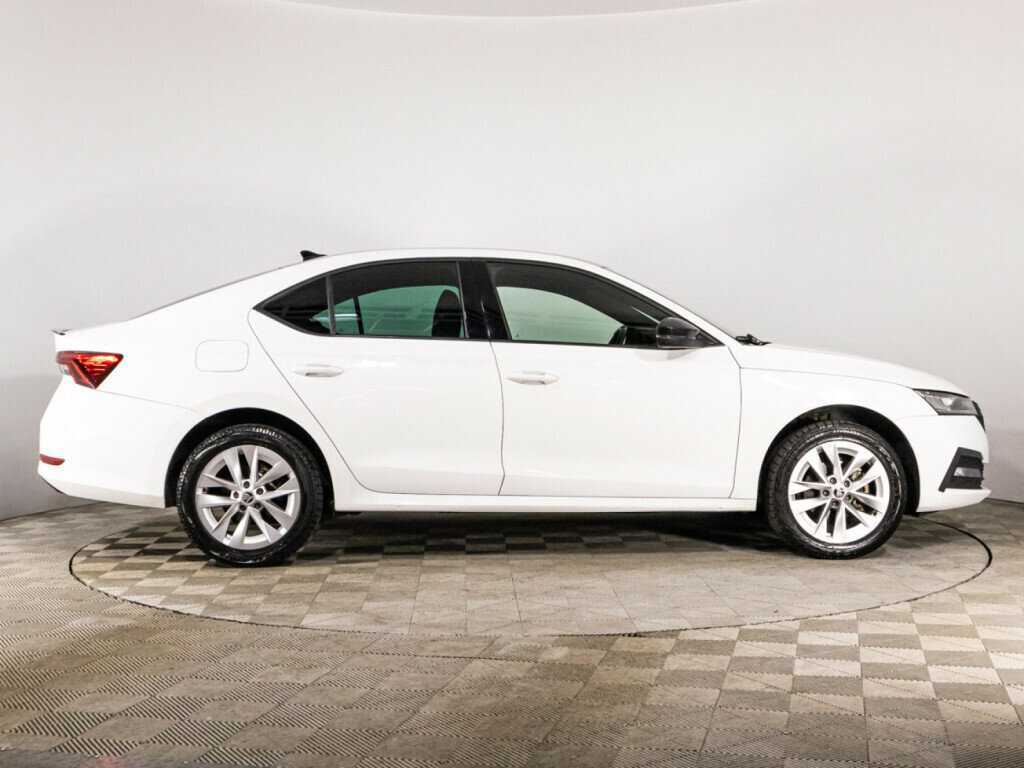Skoda Octavia б/у, 2021, Автоматическая. Фото: #3