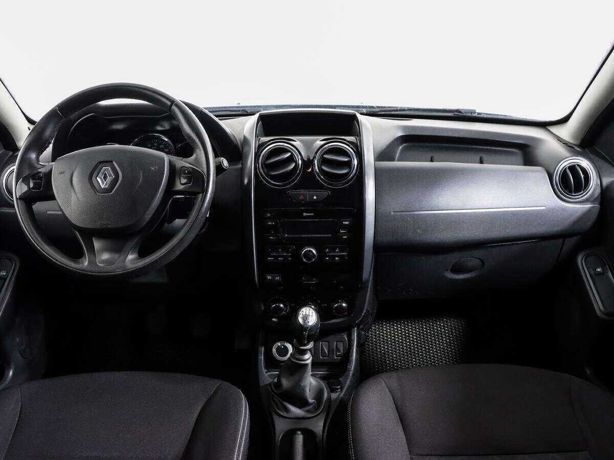 Renault Duster б/у, 2017, Механическая. Фото: #9