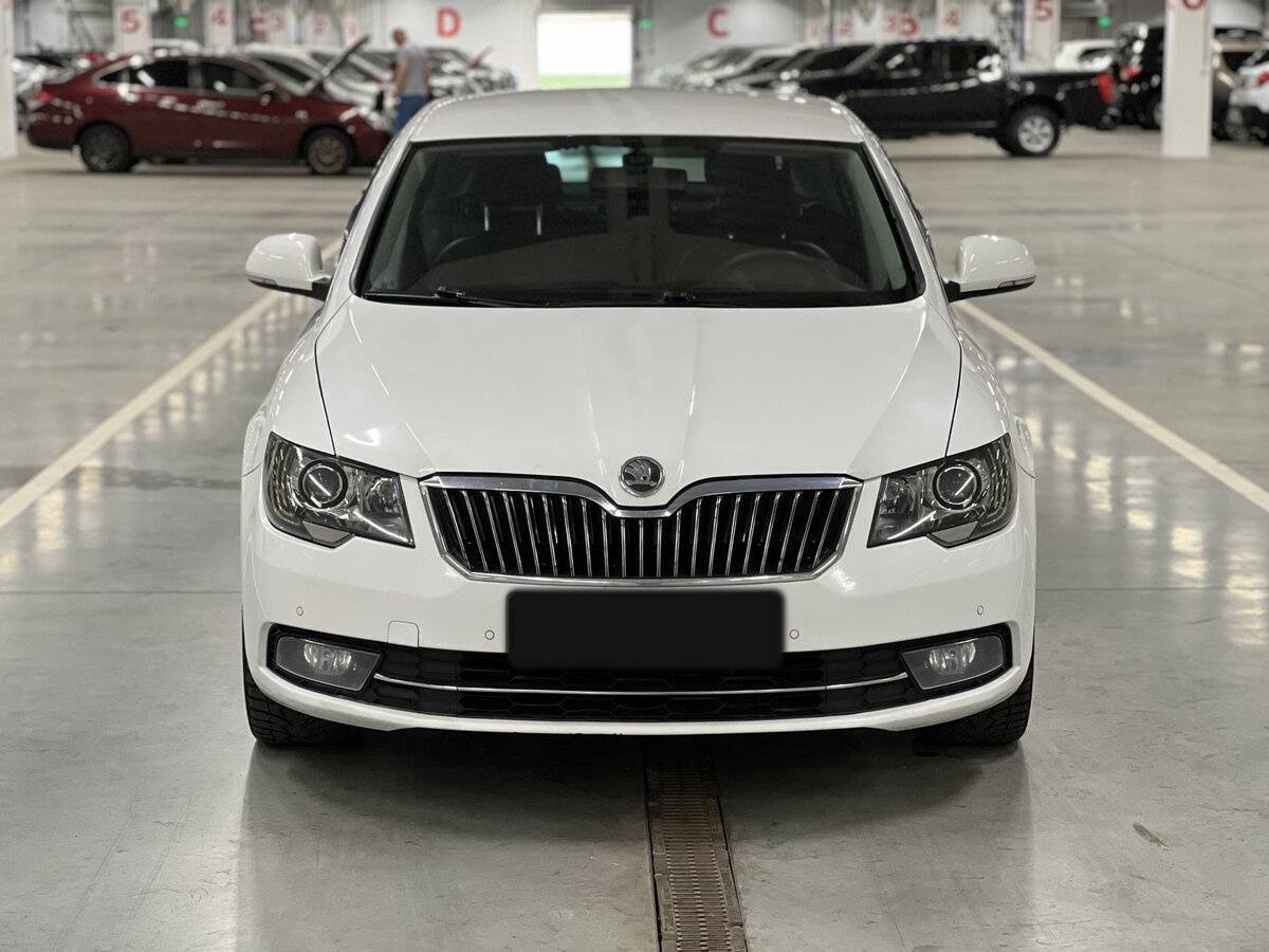 Skoda Superb б/у, 2014, Роботизированная. Фото: #1
