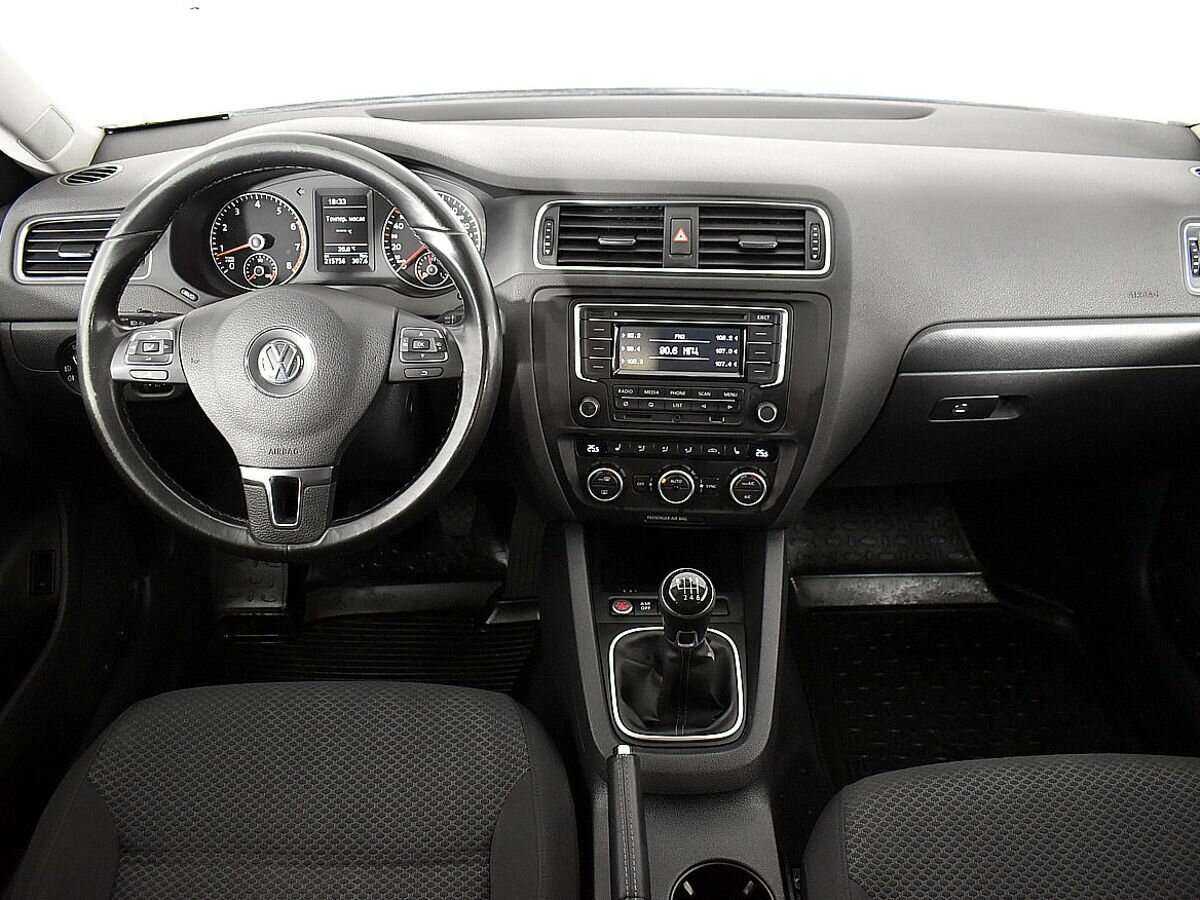 Volkswagen Jetta б/у, 2014, Механическая. Фото: #8