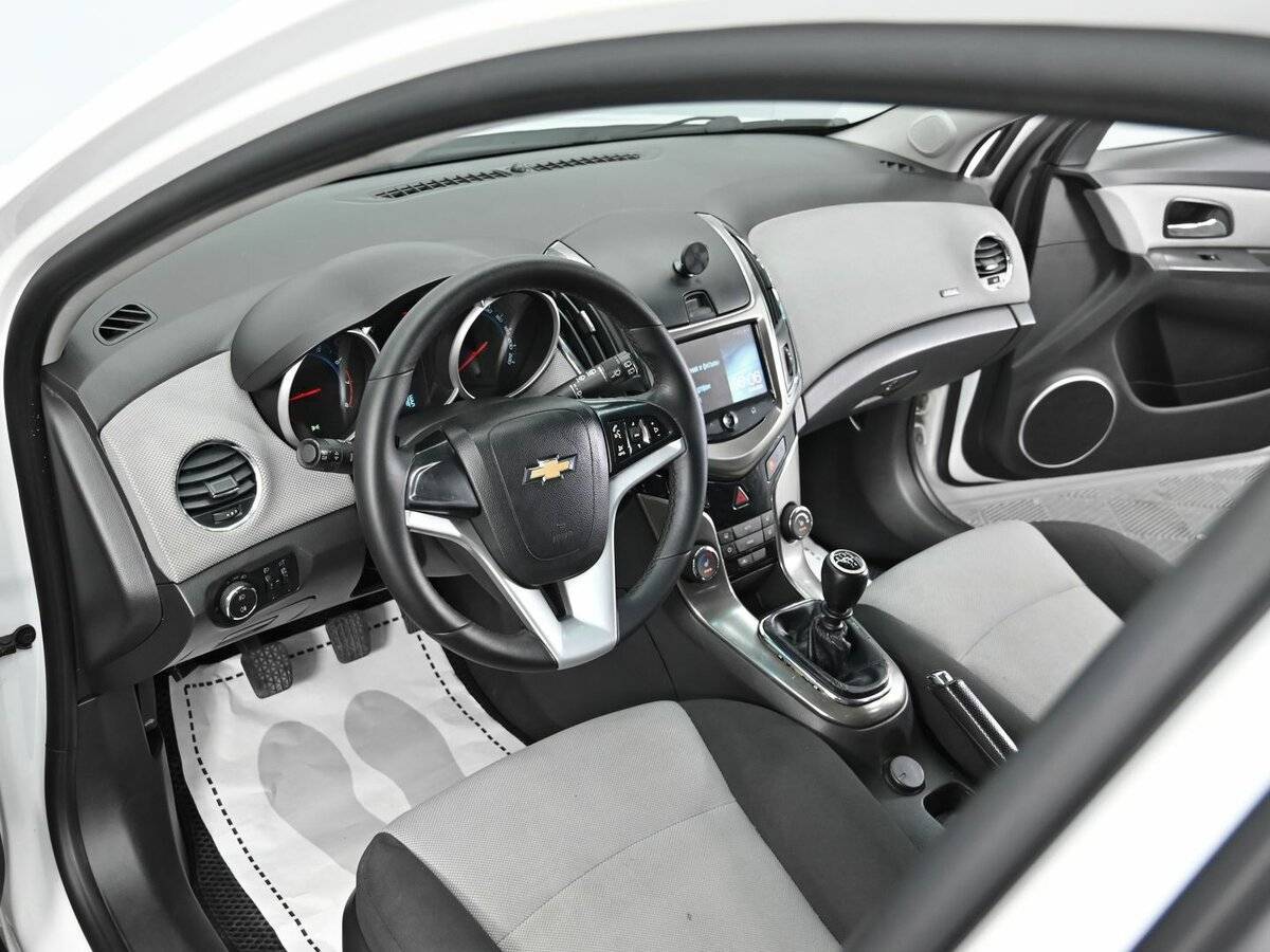 Chevrolet Cruze б/у, 2013, Механическая. Фото: #7