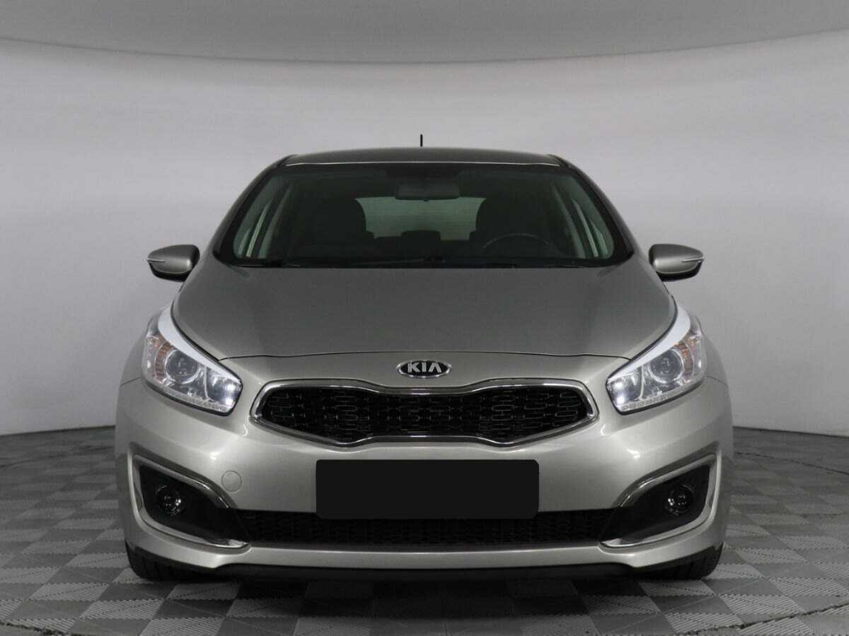 Kia Ceed б/у, 2016, Автоматическая. Фото: #1