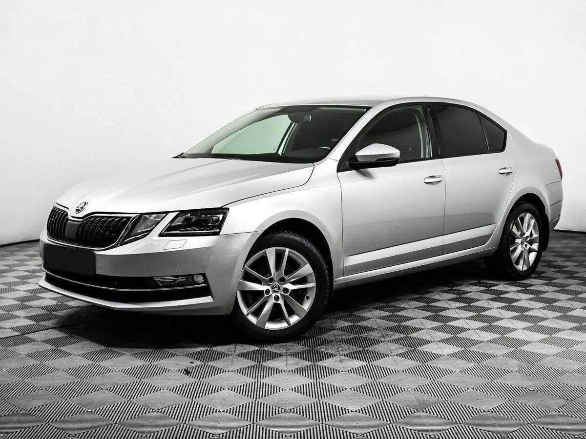 Skoda Octavia б/у, 2018, Роботизированная. Посмотреть фото